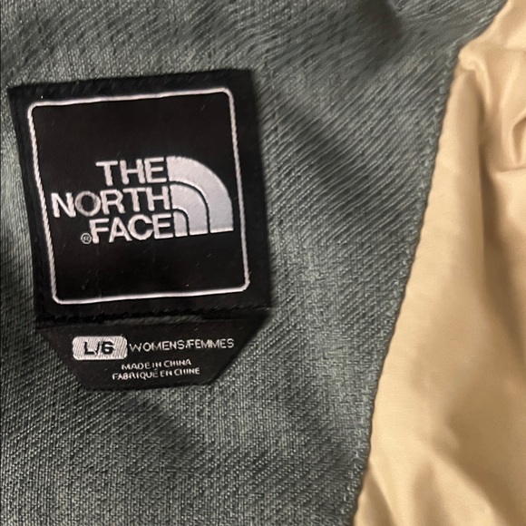 The North Face Women's Teal HIVENT Hooded Ski Jacket skying snowboarding - Picture 10 of 16